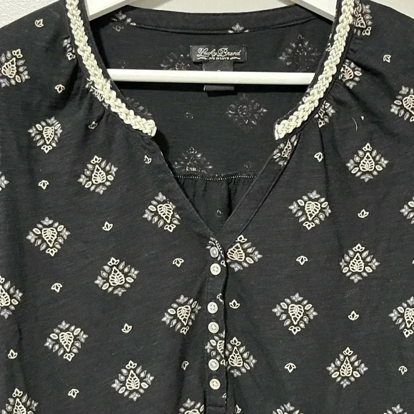 Lucky Brand 3/4 Sleeve V-Neck Shirt - Picture 4 of 13